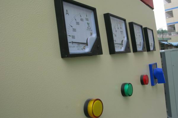 淅川配电柜-3683讲讲配电柜注意事项